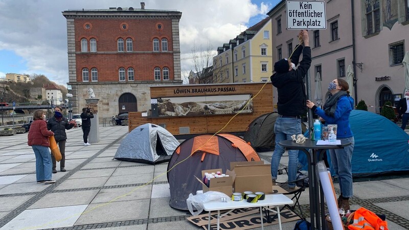 Die "Aktion Seebrücke Passau" protestiert am Freitag und Samstag gegen die Verhältnisse in den Flüchtlingslagern.