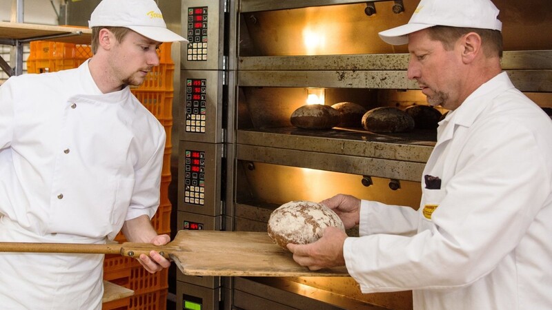Martin (r.) und Richard Freundl betreiben gemeinsam eine Bäckerei in Ebersberg.
