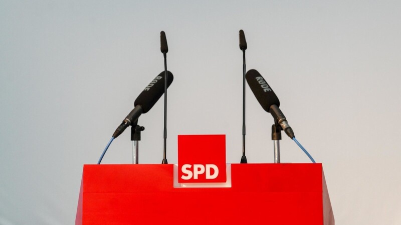 Die SPD soll nach dem Rücktritt von Parteichefin Andrea Nahles zunächst kommissarisch von einem Trio geführt werden.