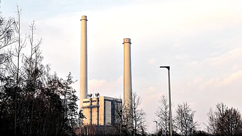 Passaus Landrat Raimund Kneidinger schlägt die Reaktivierung des Kraftwerks Pleinting als Gaskraftwerk vor.