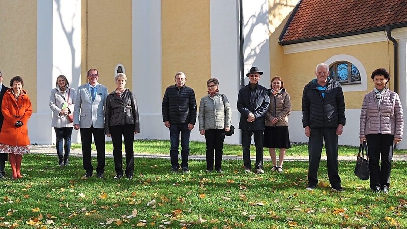 Fünf Paare aus der Pfarrei Pemfling feierten gemeinsam ihr Ehejubiläum.