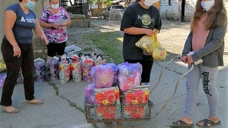 In Moldawien, einem der ärmsten Länder Europas, leiden vor allem die Kinder und alten Menschen unter den Einschränkungen der Corona-Virus-Pandemie. Von Schierling aus wurden Spenden zur Unterstützung von bedürftigen Familien im ärmsten Land Europas geschickt.