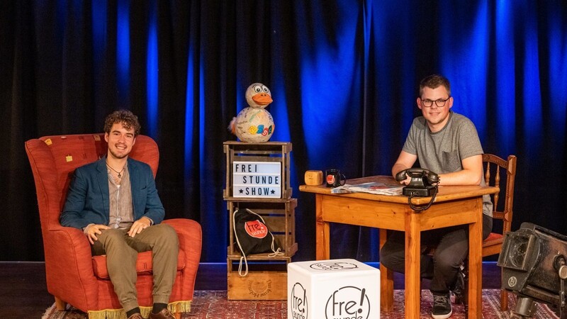 In der Freistunde-Show spricht Florian Wende (rechts) von der Freistunde mit Bastien Rieser.