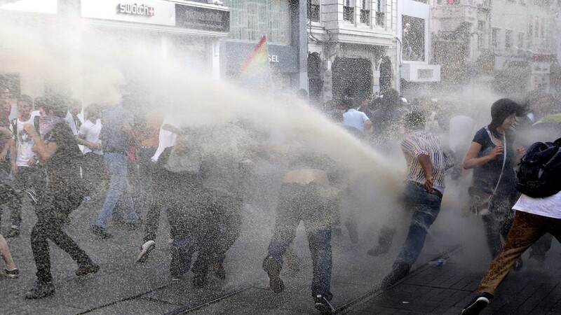 2013 wurden die regierungskritischen Gezi-Proteste in Istanbul niedergeschlagen, nun stehen Organisatoren der Proteste vor Gericht.