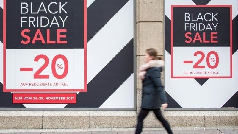 Nach einer Umfrage von PwC wollen mehr als zwei Drittel der Verbraucher in diesem Jahr den Black Friday oder den darauf folgenden Cyber Monday zum Shoppen nutzen.