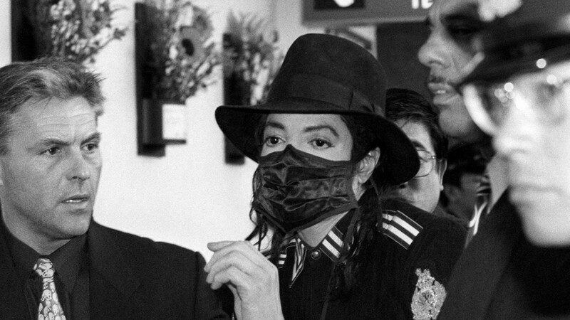 Michael Jackson zeigte sich öffentlich oft mit Maske.