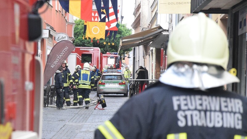 Freitagmittag kam es zu einem Feuerwehreinsatz in der Straubinger Innenstadt.