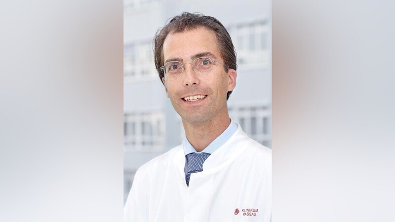 Professor Tobias Freilinger ist Chefarzt der Neurologie am Klinikum in Passau und ein Spezialist für Migräne.