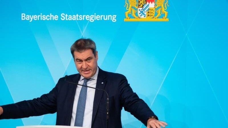Markus Söder (CSU), Ministerpräsident von Bayern, gibt nach einer Sitzung des bayerischen Kabinetts eine Pressekonferenz.