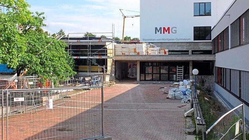 Die Sanierung des Maximilian-von-Montgelas-Gymnasiums ist im letzten Bauabschnitt.