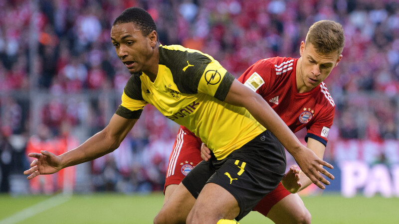 Fokussiert: Joshua Kimmich (re.) mit dem FC Bayern gegen den BVB.