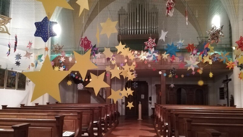 Über 1000 Sterne wurden in den Kirchen verteilt.