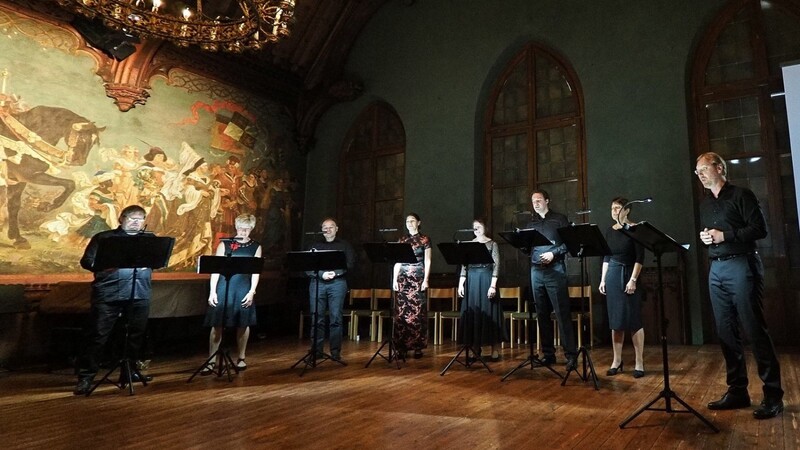 Das Landshuter Vokalensemble "ad libitum" sang zur Eröffnung der Hofmusiktage Orlando di Lassos "Prophetiae Sibyllarum".