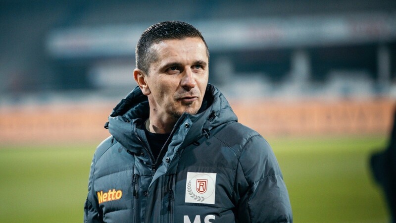 Jahn-Trainer Mersad Selimbegovic.
