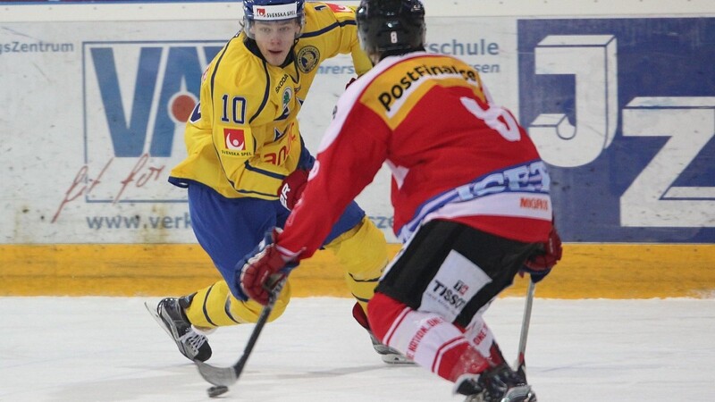Drei Spiele, drei Siege! Die Schweden, hier Angreifer Marcus Sirén, sind bislang das Maß der Dinge beim Fünf-Nationen-Turnier.