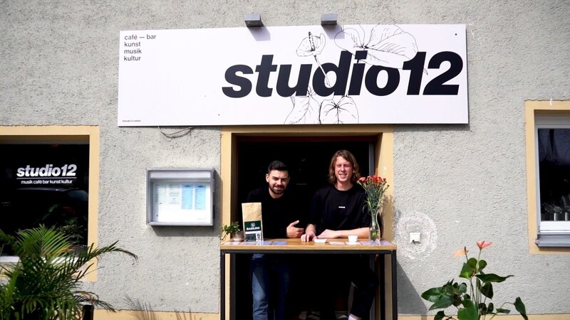 Adrian Tadić und Finn Kirberg (von links) gründeten das "studio12" zu Beginn der Corona-Krise.