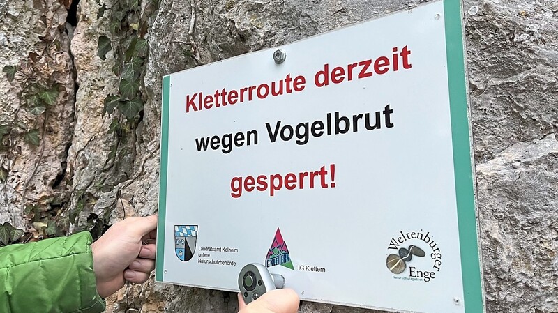 Aus Gründen des Vogelschutzes werden zur Brutsaison die Kletterfelsen in der Weltenburger Enge bei Kelheim gesperrt.