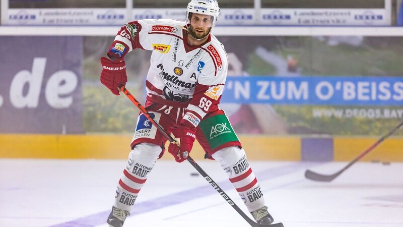 Die Saisontore 16 und 17 von Nikola Gajovsky verhalfen den Eisbären Regensburg entscheidend zum 5:3 Sieg gegen die Starbulls aus Rosenheim.