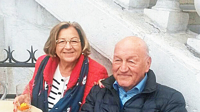 Ernst Stanglmeier (hier mit seine Frau Käthe) vollendet heute sein 75. Lebensjahr.