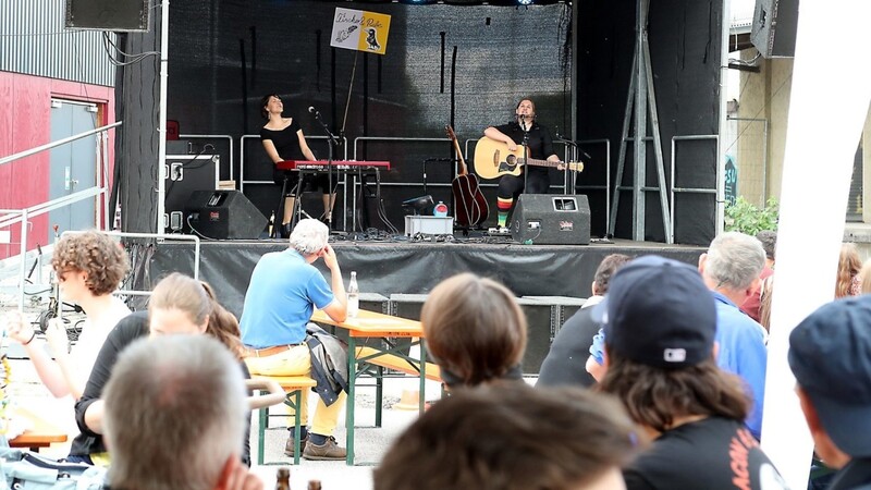 Das erste größere Freiluft-Konzert hat in Landshut am Samstag stattgefunden.