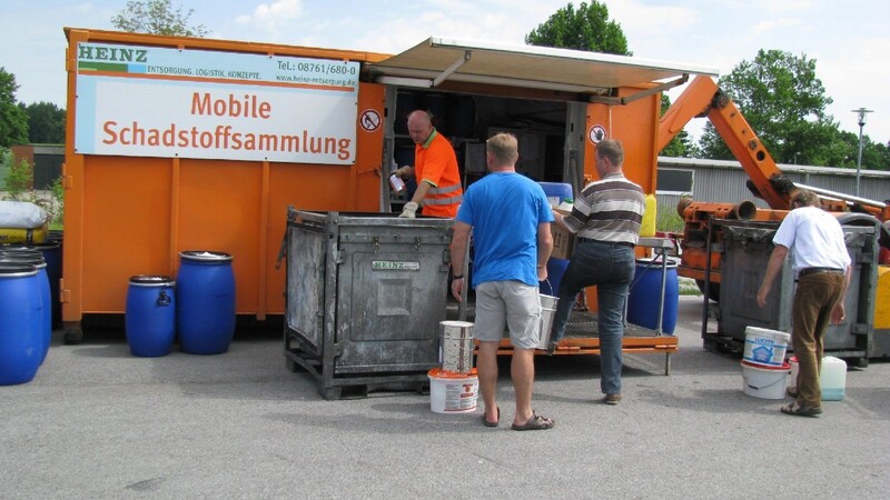 Der Landkreis Landshut führt im Rahmen der Abfallwirtschaft jedes Jahr an verschiedenen Orten im Landkreis "mobile Problemmüll-Sammlungen" durch. Der angelieferte Abfall wird ordnungsgemäß entsorgt - anders als bei illegalen Sammlungen, vor denen das Landratsamt Landshut aus aktuellem Anlass erneut warnt.