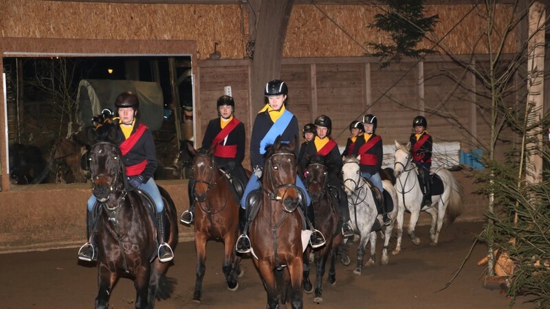 Auch die Kavallerie zeigte bei der Wild-West-Show einen flotten Auftritt.