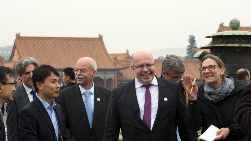 Peter Altmaier (2.v.r.) in Peking: Der Wirtschaftsminister sollte auch nach Erfurt, Potsdam und Dresden schauen.