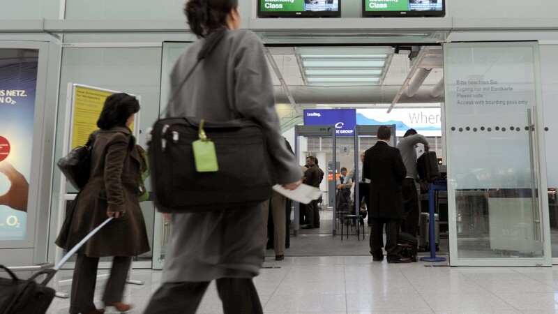 Giftalarm am Flughafen München. 69 Mitarbeiter einer Sicherheitsfirma sind betroffen.