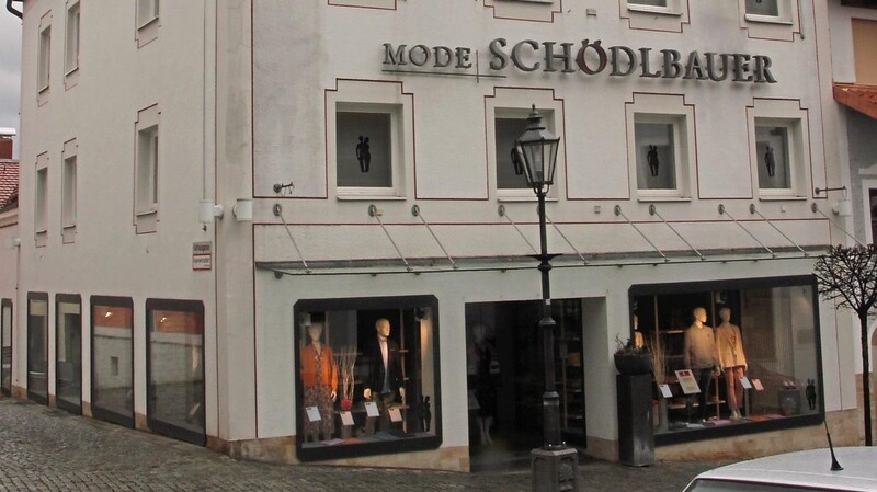 Schon lange in Bad Kötzting verwurzelt: das Modehaus Schödlbauer. Jetzt hat der Unternehmer Peter Schödlbauer Insolvenz angemeldet.