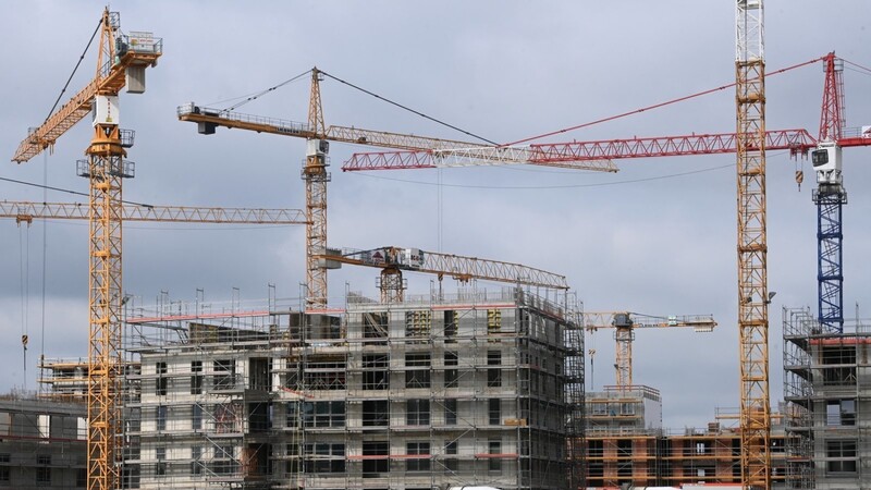 Während aktuell 522 BayernHeim-Einheiten in Bau sind, errichtet die Landeshauptstadt gerade 3.453 städtische Wohnungen.