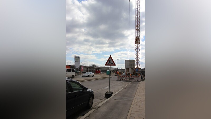 In der Lessingstraße kommt es wegen der Bauarbeiten zwar zu Verkehrsbehinderungen, nicht aber zu Komplettsperrungen.
