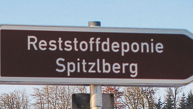 Auch auf der Reststoff-Deponie Spitzlberg bei Landshut kommt es immer wieder zu Problemen.