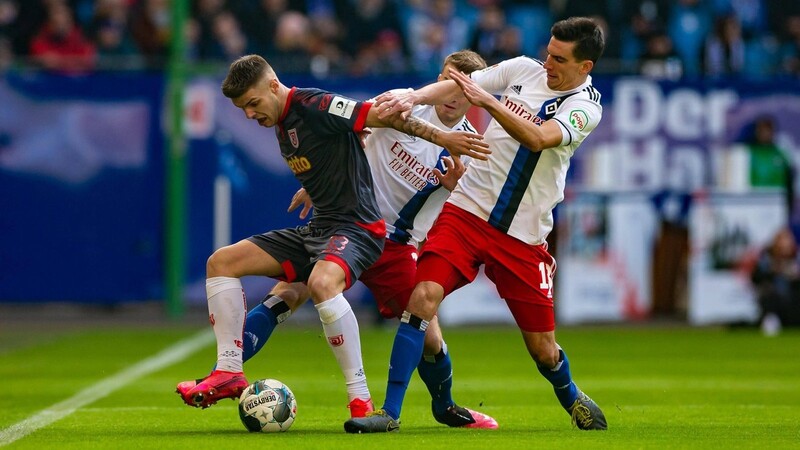 Christoph Moritz (rechts) spielt zukünftig nicht mehr gegen, sondern für den SSV Jahn Regensburg.