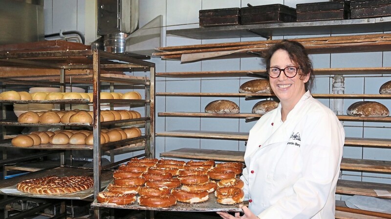 "Wir haben endlich wieder einen Bäcker gefunden", freut sich Kerstin Berg, Chefin der Bäckerei Schäfer.