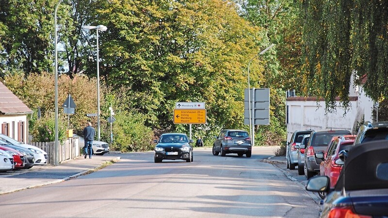 Bei der Einmündung von der Münchener Straße in die Westerbergstraße gilt künftig eine geänderte Vorfahrt.