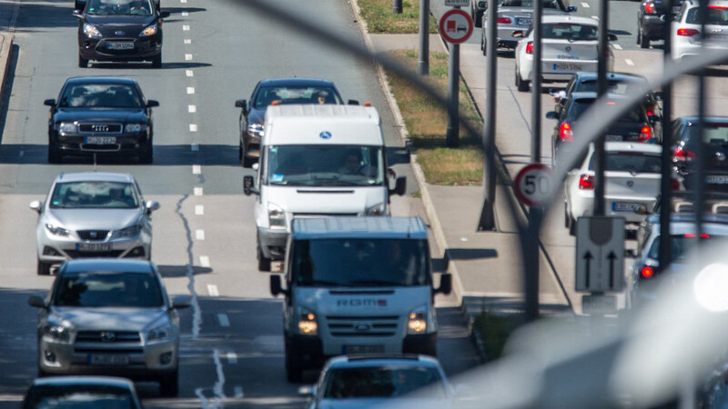 Aus einer Studie des Verkehrsdatenanbieters Inrix geht hervor, dass Autofahrer nirgendwo in Deutschland so oft im Stau stehen wie auf dem Mittleren Ring.