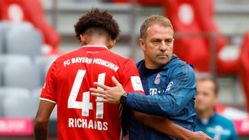 Hansi Flick verhalf Talent Chris Richards zum Bundesliga-Debüt.