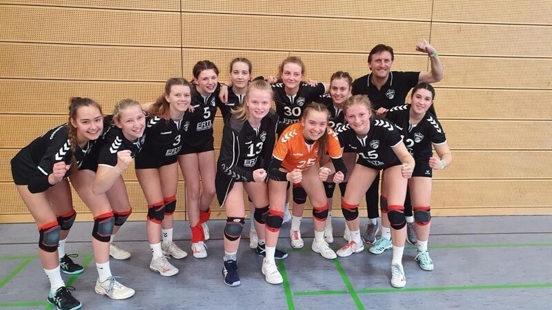 Die U16 des FTSV Straubing freut sich über einen starken sechsten Rang bei den Deutschen Volleyball-Meisterschaften.