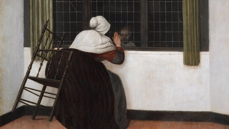 Typisch für Jacobus Vrel ist ein Innenraum mit einer einzigen Person - gerne in Rückenansicht. Oft sind es Frauen, die ganz in ihre Arbeit vertieft sind, das kennt man auch von Johannes Vermeer. In diesem nach 1656 entstandenen Gemälde winkt vielleicht eine Großmutter einem Kind durchs Fenster zu. Dabei kommt ihr Stuhl fast zum Kippen. Auch der Papierfetzen am Boden deutet auf Vrel.