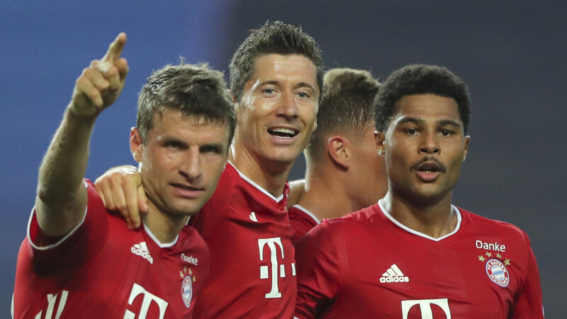 Stehen im Finale der Champions League: Thomas Müller (l.), Robert Lewandowski (m.) und Serge Gnabry.