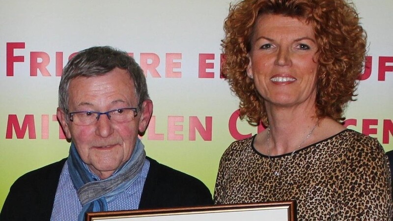 Rudi Kolbeck wurde im Jahr 2016 zum Ehrenmitglied der Friseur-Innung ernannt.