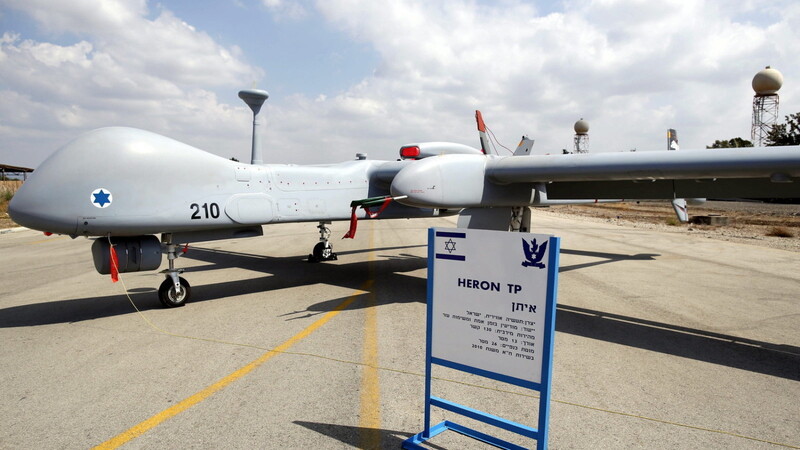 Eine israelische Drohne des Typs Heron TP (IAI Eitan). Geht es nach dem Willen des Bundesverteidigungsministeriums und der Union sind ähnliche auch für Deutschland notwendig.