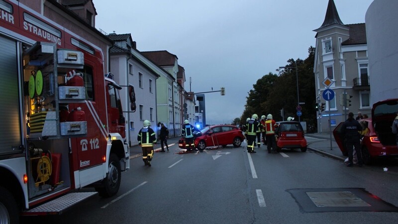 Nach dem Crash glich die Geiselhöringer Straße einem Trümmerfeld.