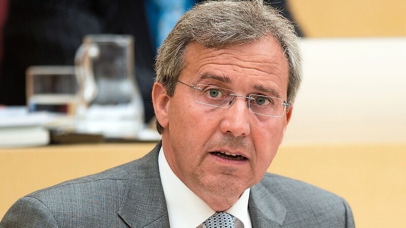 Die Kritik am CSU-Politiker Franz Rieger und seinem Festhalten am Landtagsmandat wird nach der rechtskräftigen Verurteilung immer größer.