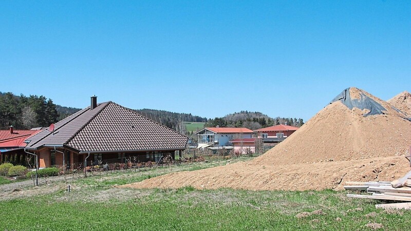 Ein Bauvorhaben im Neubaugebiet in Ramsried beschäftigte den Bauausschuss bereits mehrmals: Am Dienstag nun erteilte das Gremium seine Zustimmung für den Bau von vier Gebäuden mit je zwei Wohneinheiten.
