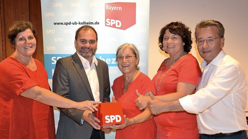 Voll hinter ihrem Spitzenkandidaten Stephan Schweiger (2. v. l.) stehen (v. l.) Kirsten Reiter, Johanna Werner-Muggendorfer, Ruth Müller und Horst Hartmann.