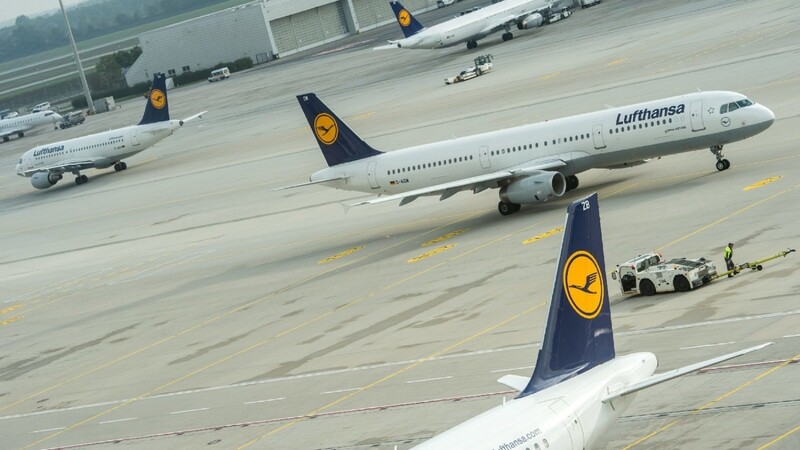 Die CSU will Gegner und Befürworter einer dritten Startbahn des Münchner Flughafens noch über zwei Monate auf die Folter spannen.