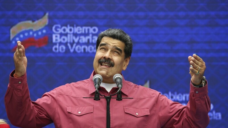 Einer katastrophalen Versorgungslage zum Trotz sitzt Präsident Nicolas Maduro in Venezuela fest im Sattel.
