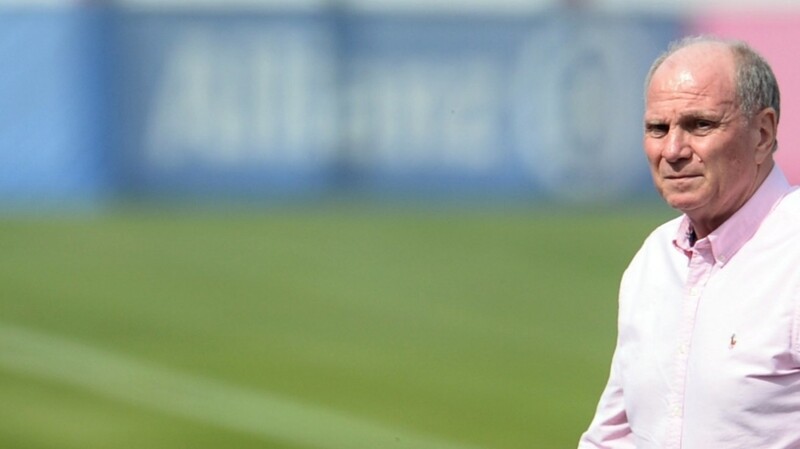 Der Ex-Boss des FC Bayern Uli Hoeneß hat einen Antrag auf vorzeitige Haftentlassung gestellt.