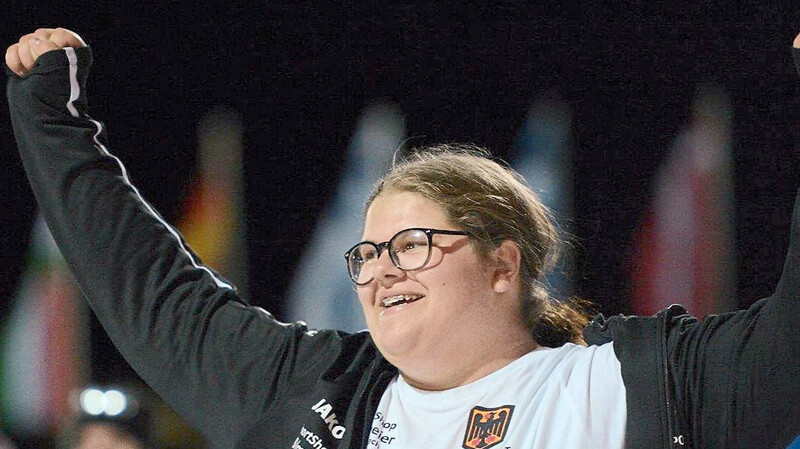 EIN ECHTER PAUKENSCHLAG: Die erst 15-jährige Sabrina Englbrecht vom SSC Pfeffenhausen gewann mit 140,15 Metern Silber im Weitschießen.